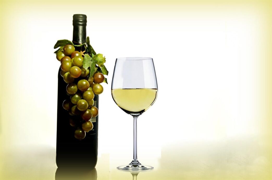 Svinando è un'enoteca online italiana dedicata ad aiutare gli amanti del vino a scoprire e acquistare vini, champagne, liquori e prodotti gourmet di alta qualità. Con una selezione accuratamente curata proveniente dall'Italia e da tutto il mondo, Svinando combina consigli di esperti, offerte esclusive e un'esperienza di acquisto semplice per portare bottiglie eccezionali direttamente a casa dei clienti. Che siate appassionati di vino occasionali o collezionisti esperti, Svinando offre un'ampia gamma di opzioni adatte a ogni occasione.